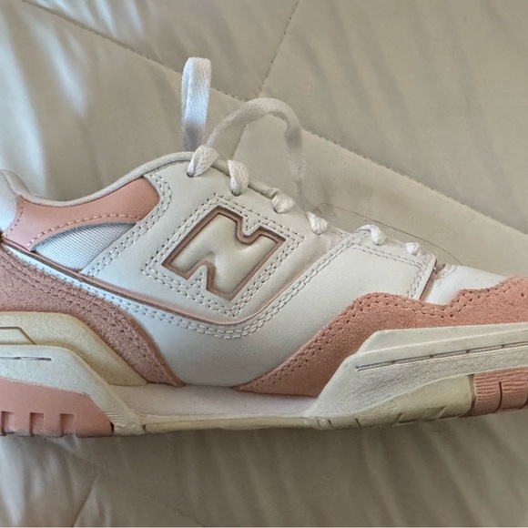 New Balance 550 White and Pink Sneakers - Picture 3 of 5
